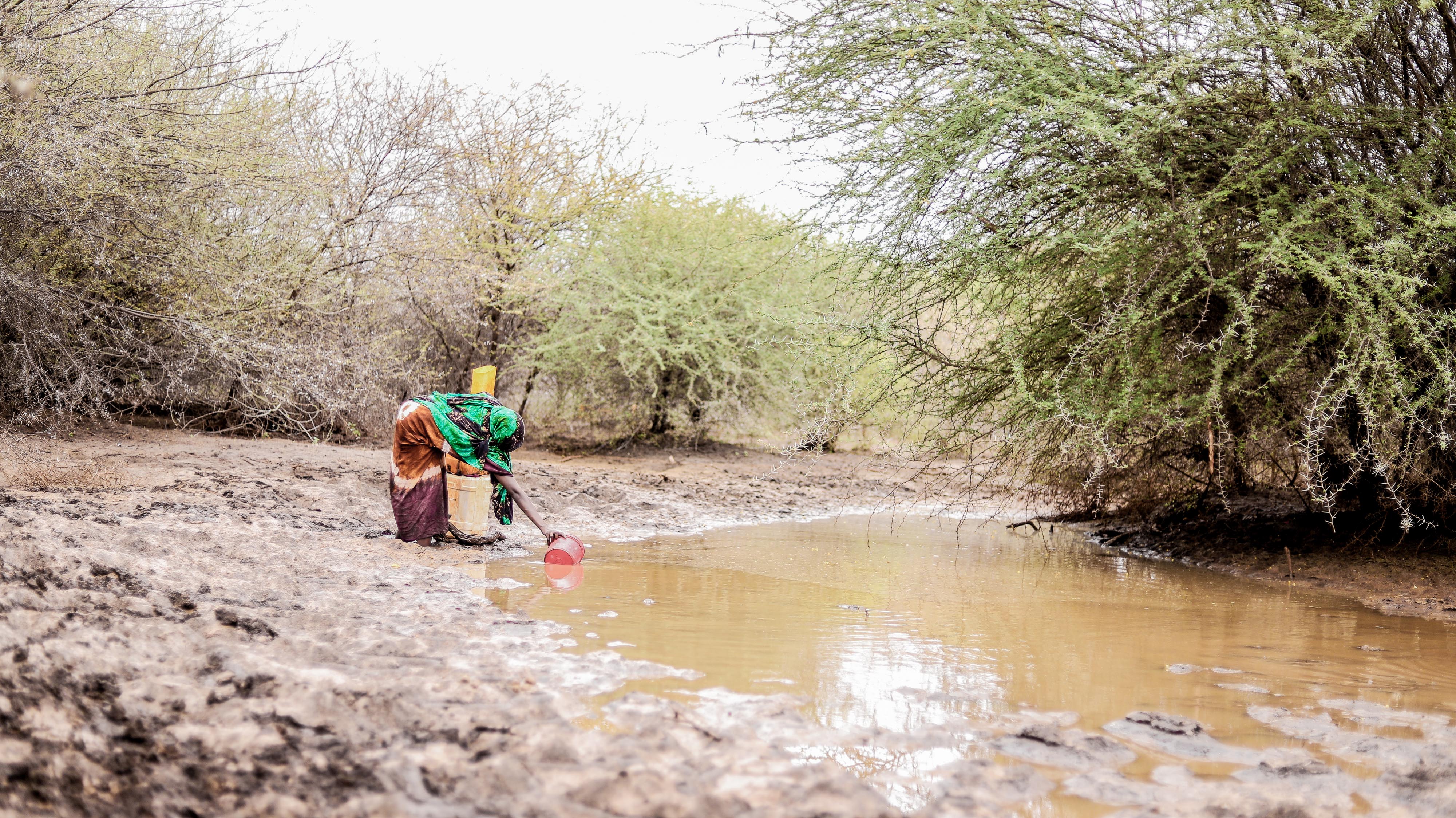 Droughts in Kenya, and now flooding is affecting thousands, by Humanitarian Advisors Droughts in Kenya, and now flooding is affecting thousands, by Humanitarian Advisors